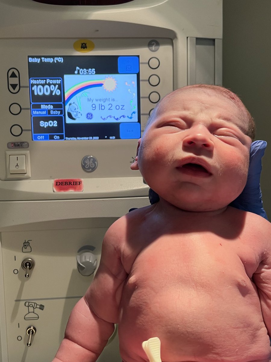 michaelaswitch1's tweet photo. Our little man, baby Kingston entered the world at 3:22 this afternoon. We are completely in love with him 💙 https://t.co/nAbBpwRre0