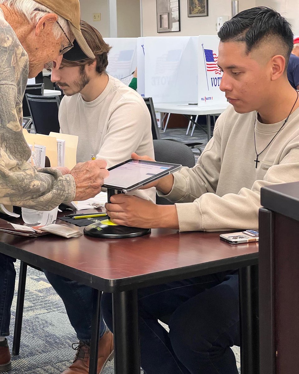 PettisElections's tweet photo. Our office had 111 Absentee Voters today! Another successful day of VOTING!!!! #MakeFreedomCount
🗳✔️🇺🇸 https://t.co/JJw36iSMOg