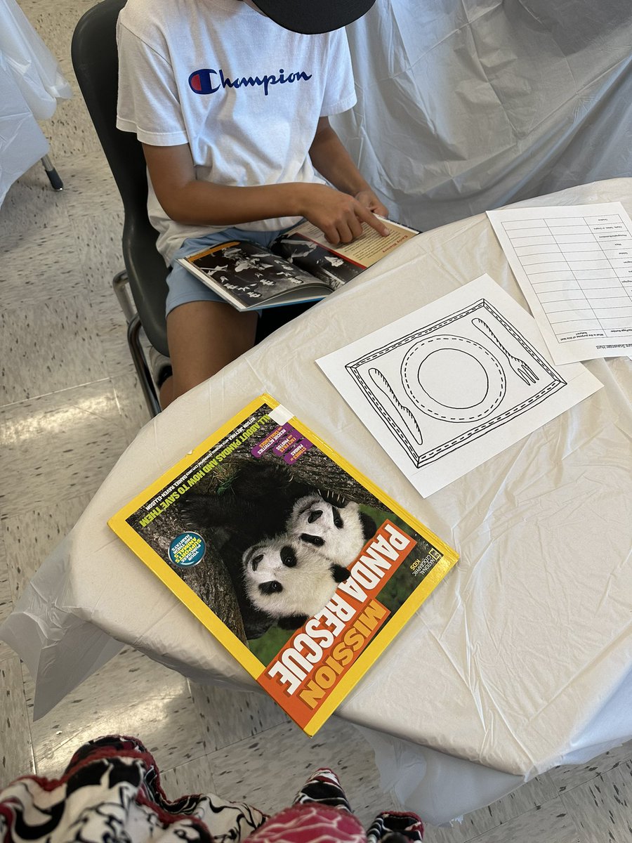 It was a busy day at the Conforti Cafe. We had a NF book tasting and there were rave reviews! We also did a text feature scavenger hunt to review. Followed by a library visit. 📚Thanks to our awesome librarian for helping pick out our tasting menu! <a href="/ashburnreads/">Melissa Larson</a> <a href="/BAM_MS_Official/">Brambleton Middle</a>