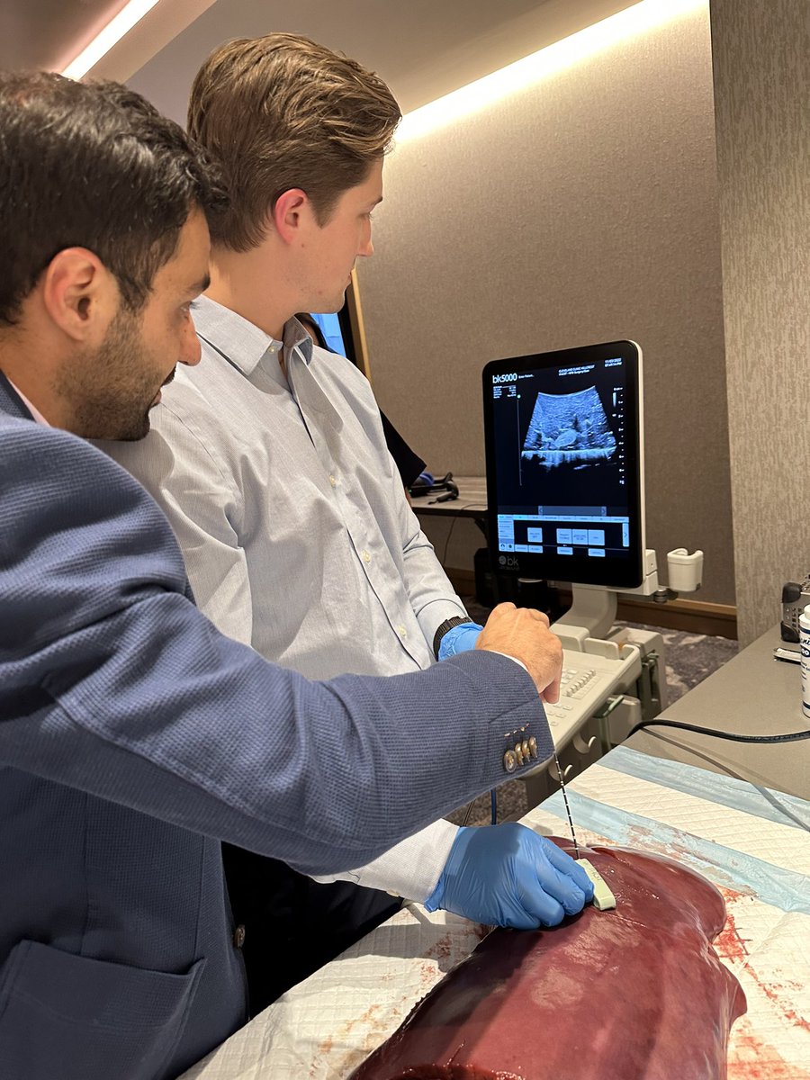 UKY_IR's tweet photo. Such a great evening discussing ablation topics with the @UKYMedicine Medical Students Interest Radiology Group! Had some fun in the virtual reality lab and ablating livers in real time. @KhuranaBody @ozenmerveMD @RoGaluppo @DiabChadi @curtisgbethel @warluminous #futureradres https://t.co/OKV0PXKHOD