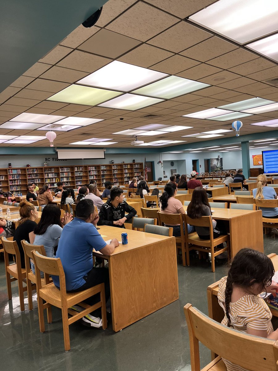 geraldine_varon's tweet photo. What a great ESOL Parent night! We always enjoy seeing new and familiar faces. It is so important that we empower our parents with the knowledge and tools they’ll need to assist their students walk across the stage. Positive parent relationships = student success 💪🏼 https://t.co/fcQb7VBZF3