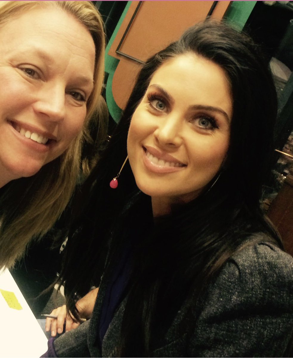 trenditots's tweet photo. @RealNadiaB seven years ago today I met you!  You remember me, right?!🤣 so glad I have this picture. I am a huge DOOL fan! Please retweet! #DaysofourLives #dool https://t.co/6R1NzpRCRp