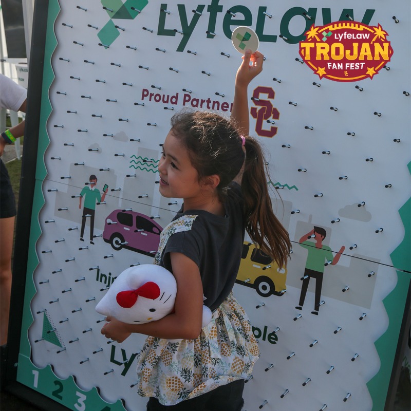 USC_Athletics's tweet photo. Trojans are back at the @lacoliseum this weekend!

Visit the Trojan Fan Fest presented by @Lyfe_Law before Saturday's @uscfb game for food trucks, a beer garden and giveaways! ⤵️
