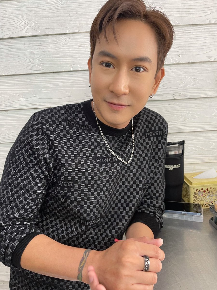 phr_kanh's tweet photo. มอร์นิ่งคะพ่อจะมาหล่อแบบนี้ทุกเช้าไม่ได้นะ🥰🥰🥰Cr แอดมินPOWERPATband #patpowerpat #แพทพาวเวอร์แพท https://t.co/dy4Ck7raRk