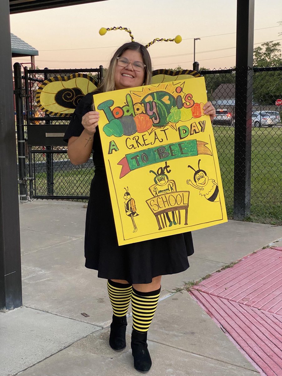 DailyWraparound's tweet image. I been having amazing successful days @RayKDailyElem I will be sharing a few pictures from these past couple of weeks. I truly enjoy what I do everyday. 👏@HISD_Wraparound