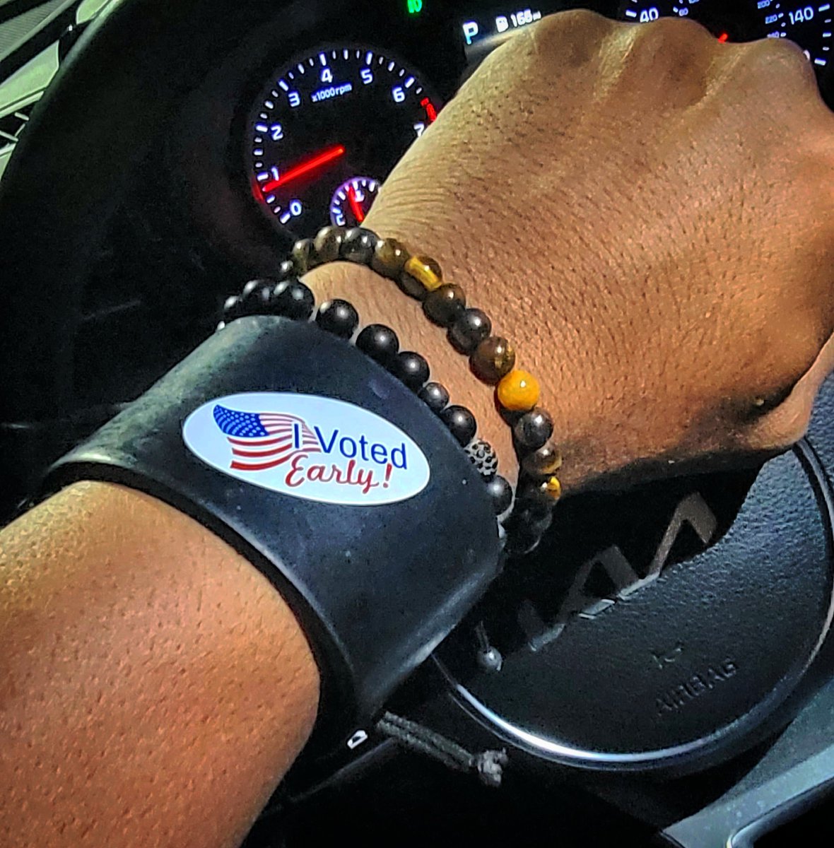 verdugo27's tweet photo. #RockTheVote https://t.co/8KX7At4Y7u