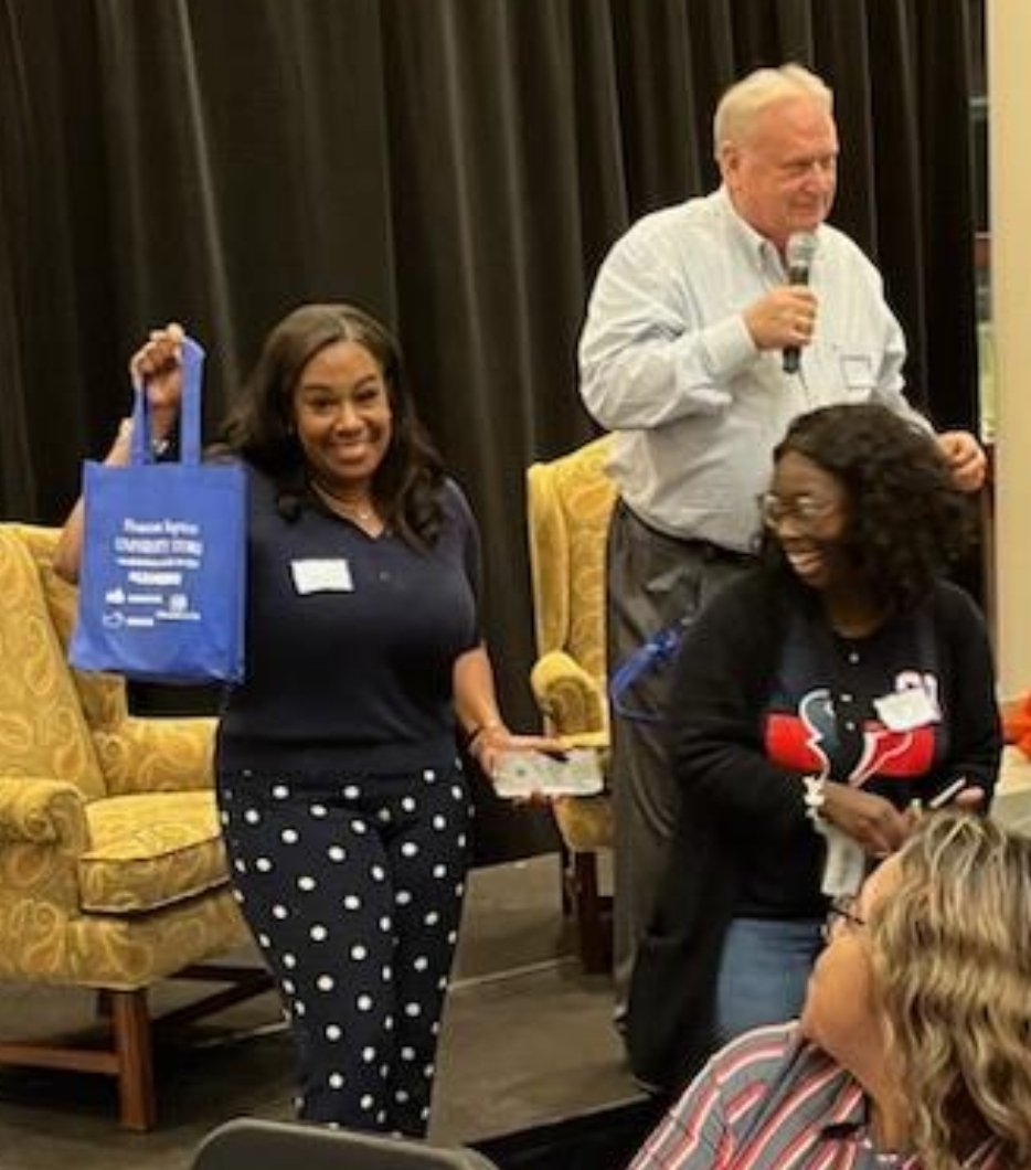 ChelseaStJulie2's tweet photo. HCU College of Education Graduate School Mixer Fall 2022
@hcu_coebs
Dr. Sloan, the President of HCU, shared words of wisdom tonight and reminded us to evoke positive change in the world #beSalt&Light https://t.co/bi3zbZVsJJ
