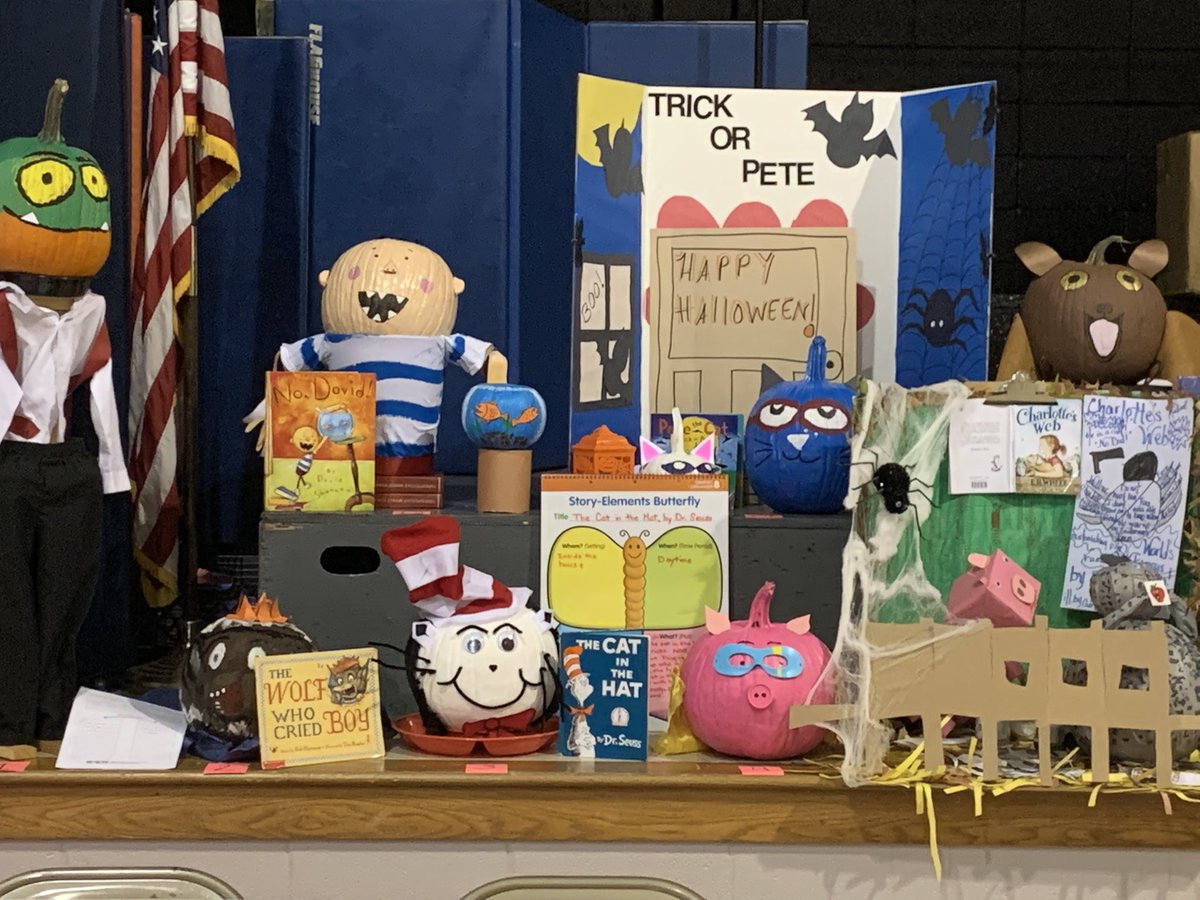 Huff_teach's tweet photo. Loved how GSE celebrated reading through creating pumpkin characters! https://t.co/yuxjflAz5s