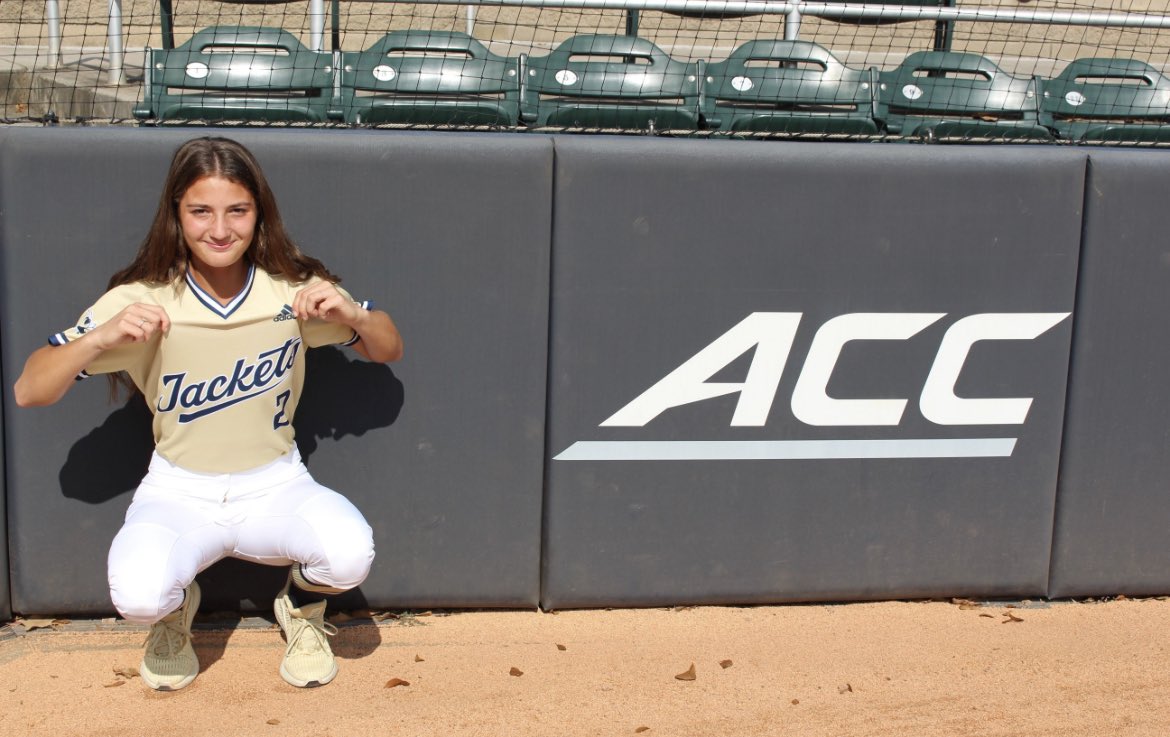 alyssa_willer06's tweet photo. I’M A YELLOW JACKET!! 🐝 @GaTechSoftball @Coach_A_Mo @reese_m3 @marty_mac17 @nicoleearley95 @martin_lincoln @georgiaimpact06 @CheeFastpitch @ExtraInningSB @Pinnacletrainer @Chee_FCA  #404Institute https://t.co/8Sbp1eInCk