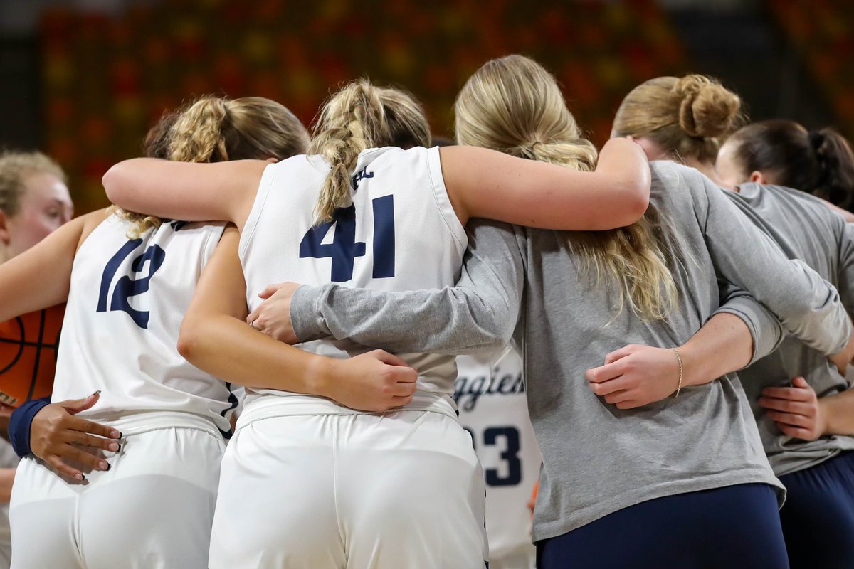 USUWBasketball's tweet photo. T-minus 4 days until Tip-Off ! See you in the Spectrum at 3pm on Monday night! 🤘🏼
#AnythingEverything
#AggiesAllTheWay https://t.co/iGVbeNIfAv