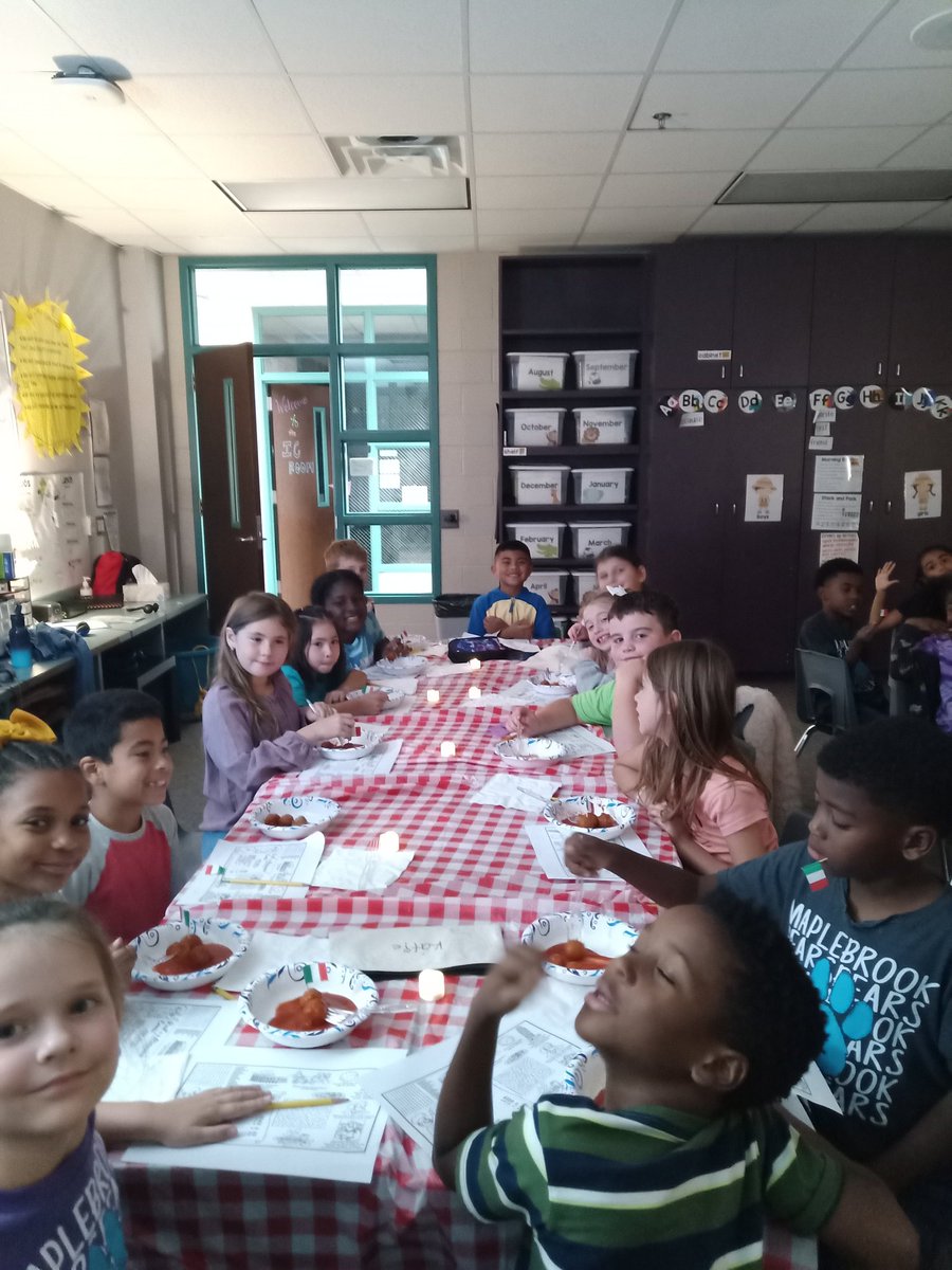 Mrs. Ermis tweet media