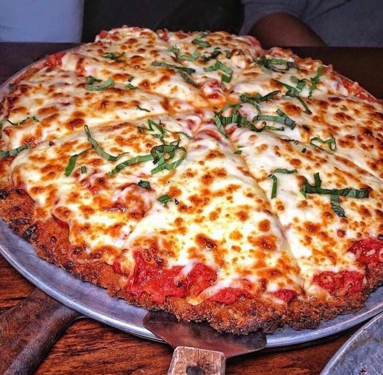 MrWuggums's tweet photo. Hello furriends, happy #PizzaPurrsday!
@The3Yorkiteers have fired up their pizza oven and we are cranking out chicken parmesan pies left and right!
Cheese canneloni and fried cheese tortellinis, too!
Italian soda station!๐ป
#ChillTent #CatsOfTwitter #dogsoftwtitter #Anipals https://t.co/1V26m1ZGLP