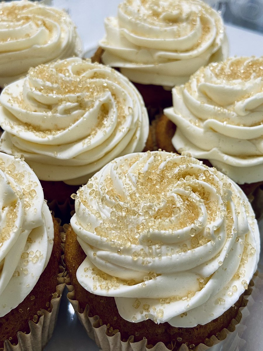 artofdessert's tweet photo. 🧁 https://t.co/PNy9B7g43Q