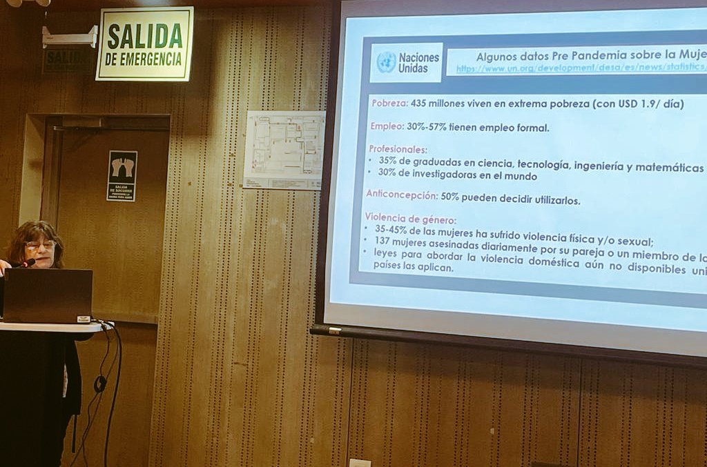 <a href="/rosiluluflor/">Rosa Reina</a>, ex presidenta de <a href="/SATIarg/">SATI</a> y de las primeras integrantes del Comité de Género y Diversidad, tratando un tema fundamental como es la Inequidad en el ámbito de la Salud, en el Congreso de <a href="/Fepimcti/">Fepimcti</a>. 
Aplausos!
@MCMartinDelgado 
<a href="/AnaliaOcchiuzzi/">Analia Occhiuzzi</a>