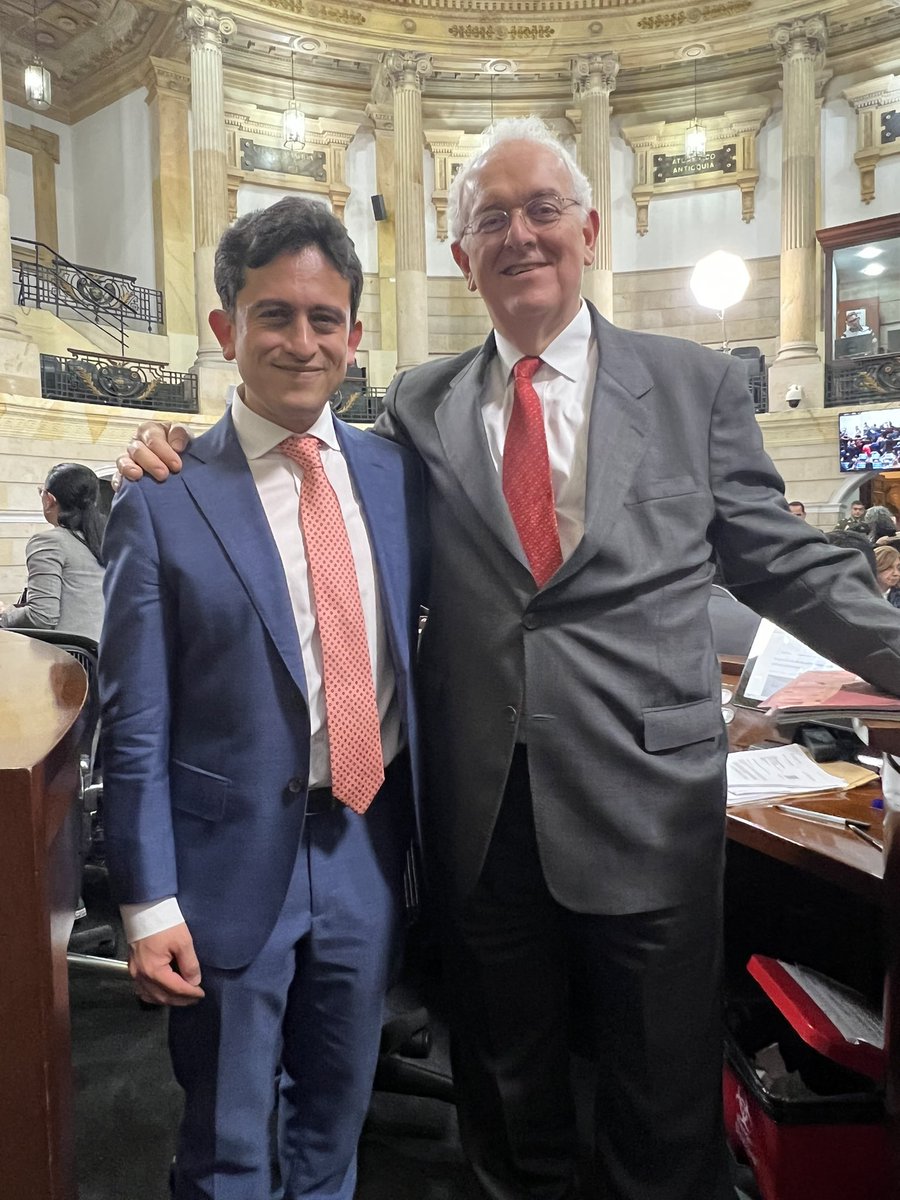 petrogustavo's tweet photo. Felicitaciones al ministro de hacienda, José Antonio Ocampo, y al director de la Dian, Luis Carlos Reyes, por un trabajo que no puede ser calificado más que de excelente. https://t.co/1uPfqSPIAw