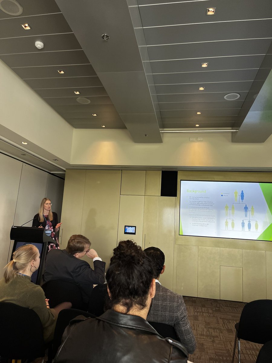 <a href="/AustralBipolDep/">ASBDD</a> day two - the  wonderful <a href="/TamsynVR/">Dr Tamsyn VanRheenen</a> presenting important evidence of the need to target emotion regulation profiles in BD and the association between emotion regulation and illness progression. Read the paper here 👉 pubmed.ncbi.nlm.nih.gov/33327971/
