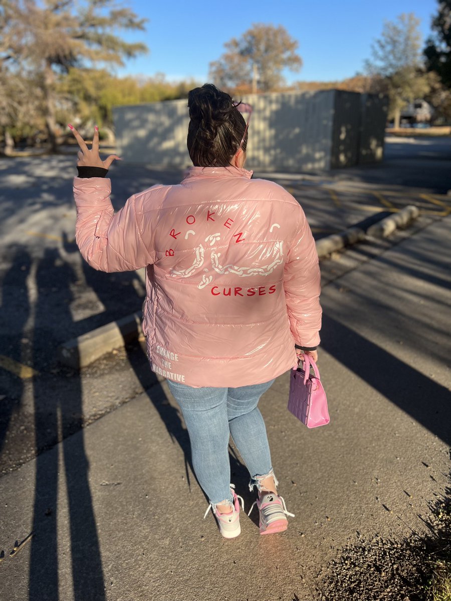 TayTayRuud's tweet photo. Don’t see no b*tch in my lane,🦂
Step on her if she in my way😈💗
#22years #LLLV #LLTACO https://t.co/RIMOU4QhOs