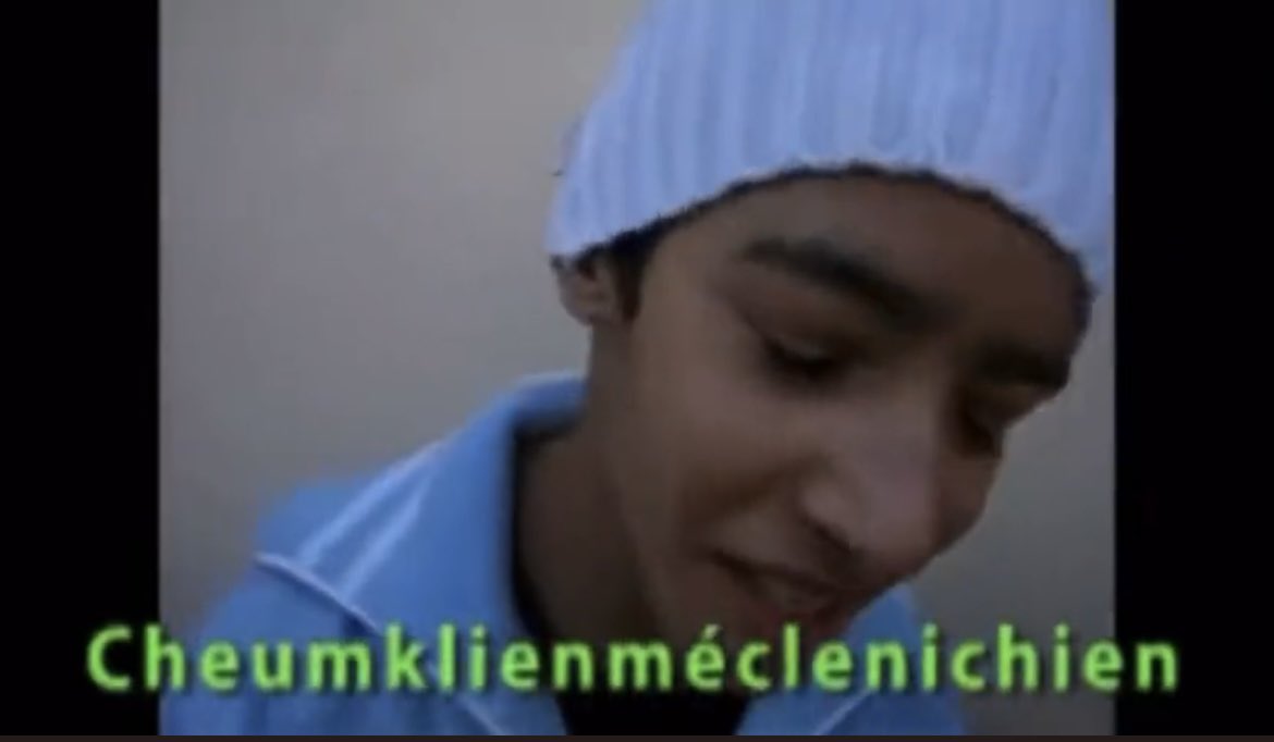 RayaneAlg_'s tweet photo. L’enflure qui a fait les sous-titres mdddr https://t.co/T06UC0GXTv