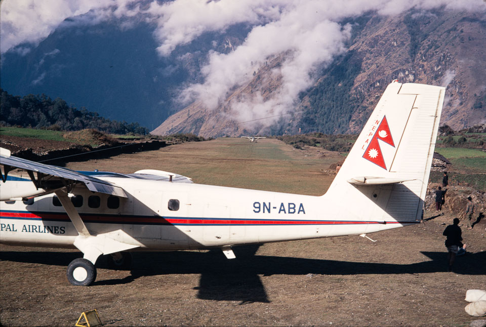 everest-today-on-twitter-royal-nepal-airlines-corporation-rnac