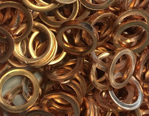 stephensgaskets's tweet photo. #CopperWashers made ready for #annealing.
#StephensGaskets #manufacture a range of copper #shimwasher dimensions giving us the advantage of having large amounts of stock
Read about copper #washers... https://t.co/n71kLTkNPK
#SealingWashers #Plumbing #PlumbExpo #Plumbers #UKmfg https://t.co/ERpvGEjLvL