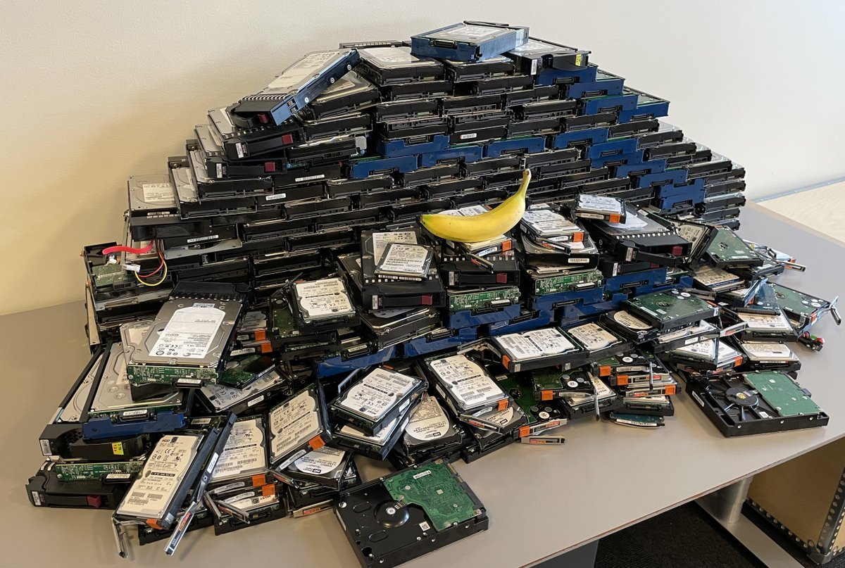 DubexDIRT's tweet photo. When disposing old server gear, do you remember to properly decommission the old storage media, or can we buy them on eBay with your data on them?

If you guess the total weight of them, you win the banana

#Banana4scale https://t.co/ZlBdT1YJRR