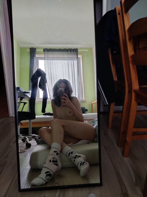 Lazy morning wearing only socks  https://t.co/8PqA8Y1Jb7 https://t.co/IHr3UO8uQS<a href="/tag/inkedgirl"class="tags"><span>#inkedgirl</span></a><a href="/tag/onlyfans"class="tags"><span>#onlyfans</span></a><a href="/tag/uwu"class="tags"><span>#uwu</span></a>