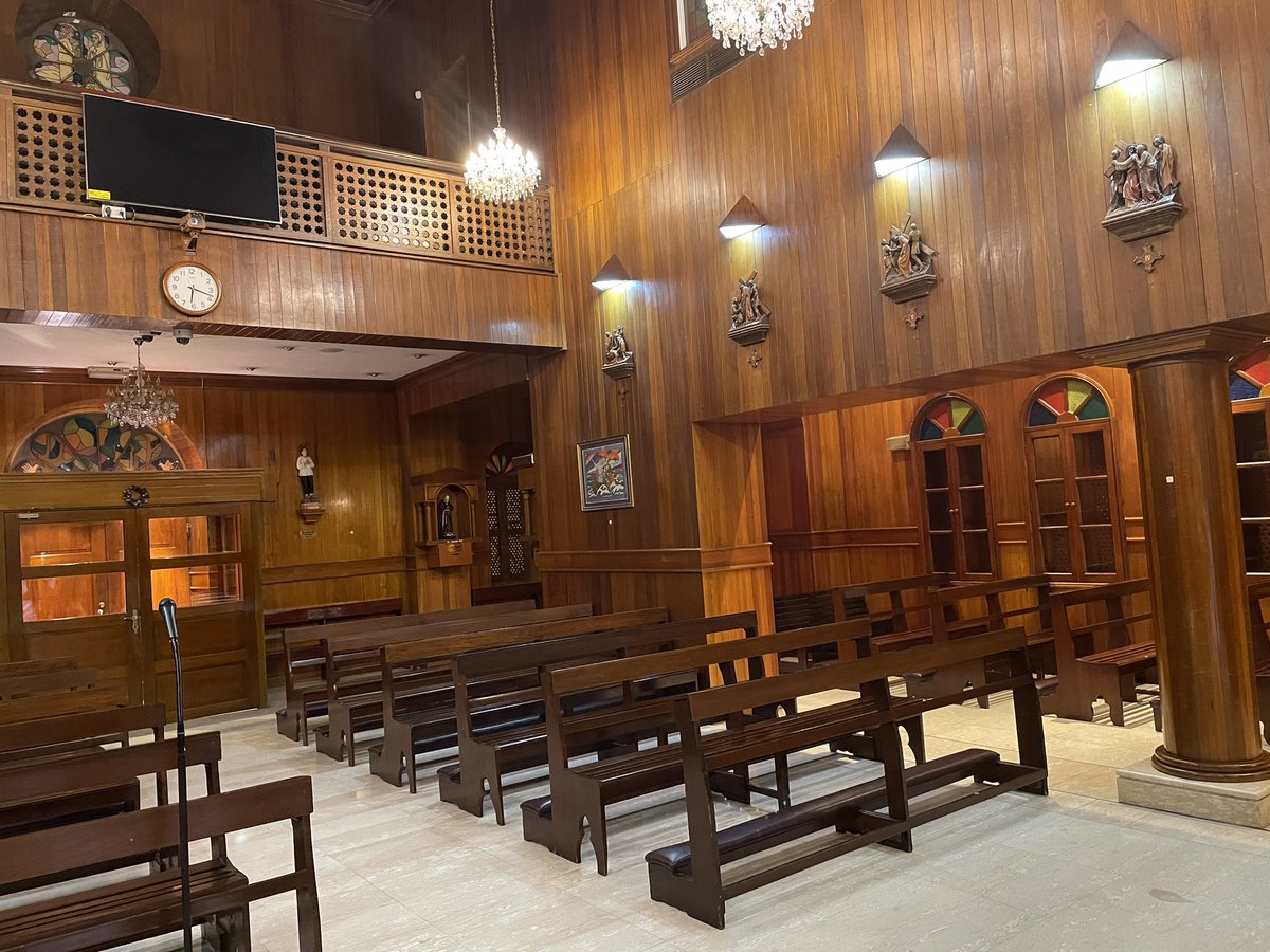 Marco_europa's tweet photo. Uno dei volti belli del #Bahrain è quello dei tanti cristiani immigrati, specialmente da India e Filippine, che si ritrovano nella chiesa del Sacro Cuore, costruita a Manama nel 1939 e ora ampliata a altre due sale di preghiera #popefrancisinbahrain https://t.co/ytm7rJWrOK