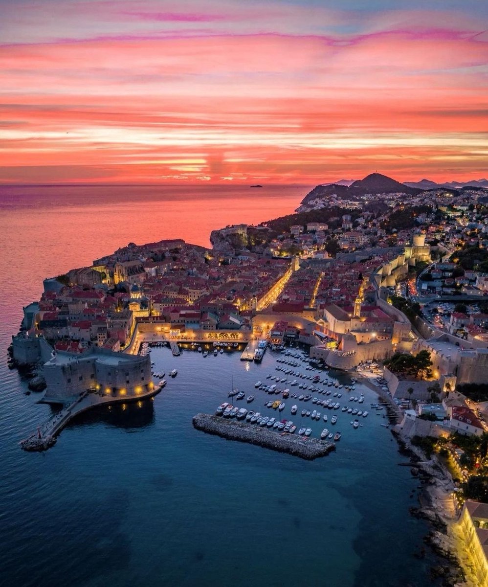 Sunset in Dubrovnik 🇭🇷 🇭🇷