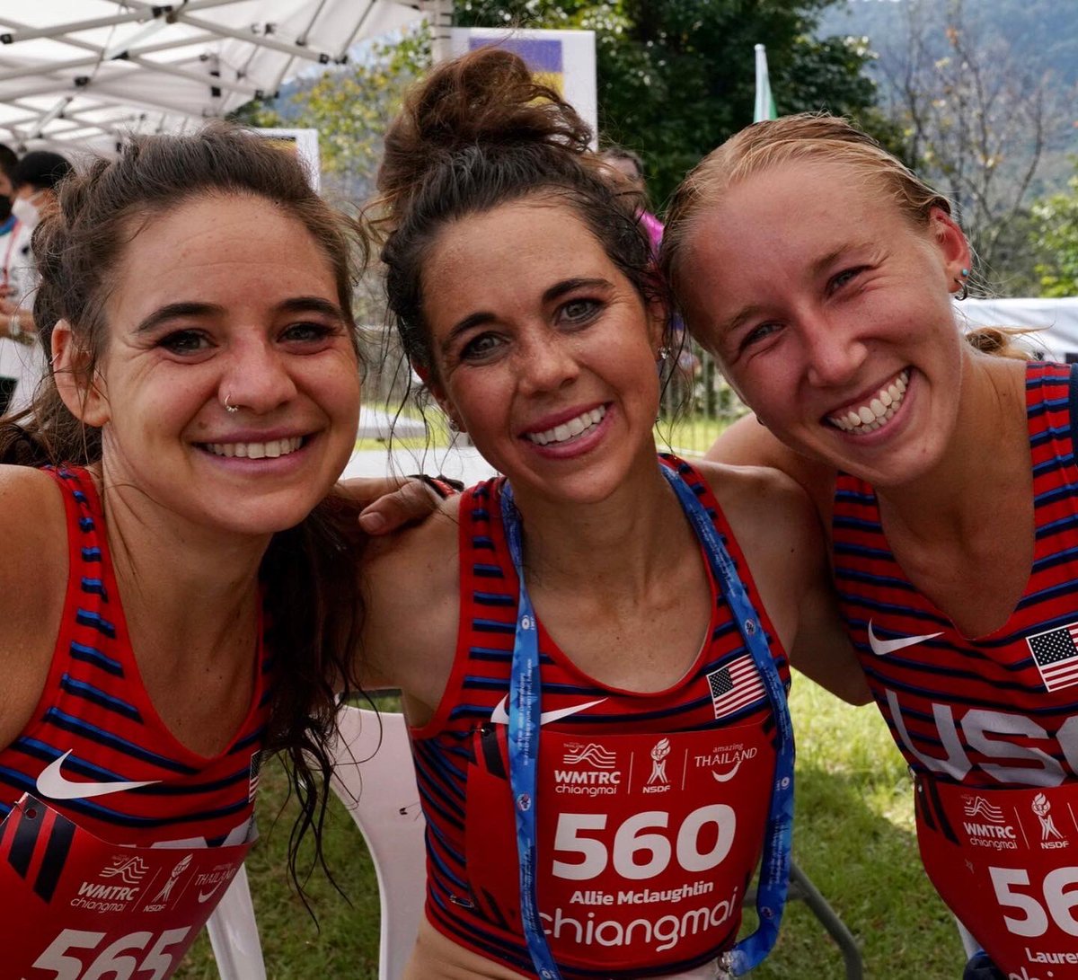 ATRAtrailrunner's tweet photo. WORLD CHAMPION @alliemc3 and TEAM WORLD CHAMPIONS Lauren Gregory 12th &amp; Rachel Tomajczyk 26th 🇺🇸 🥇 in the @wmtrc2021th Women’s Uphill Championships!!!!
@wmtrc2021thailand #trailrunning #Mountainrunning #USA
📷: Peter Maksimow https://t.co/EEIG6WAh0J