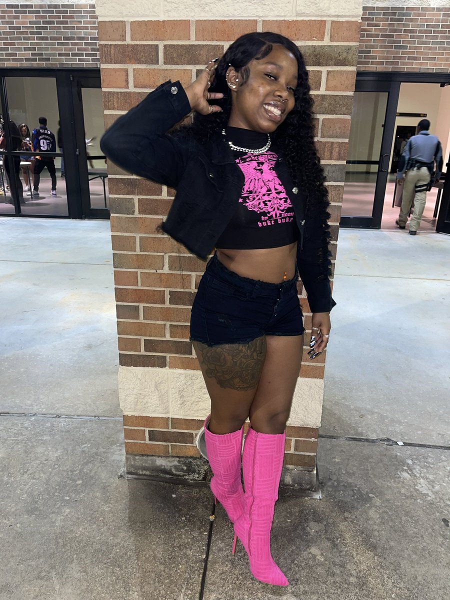 DNailzz's tweet photo. Humble, But I Know I’m Pressure 💕 #GramFam https://t.co/F8O9wa7lmm