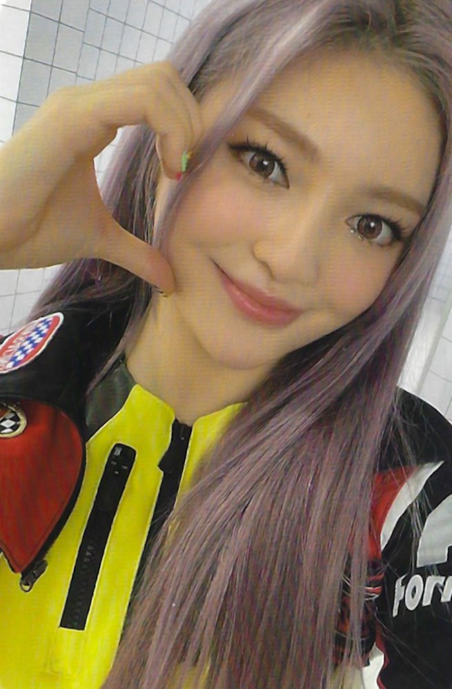 bugabooscans's tweet photo. [ bugAboo ] Photocard Scan
CHOYEON
POP! Version A 

#버가부 #초연 https://t.co/Lfw9XQXy0U