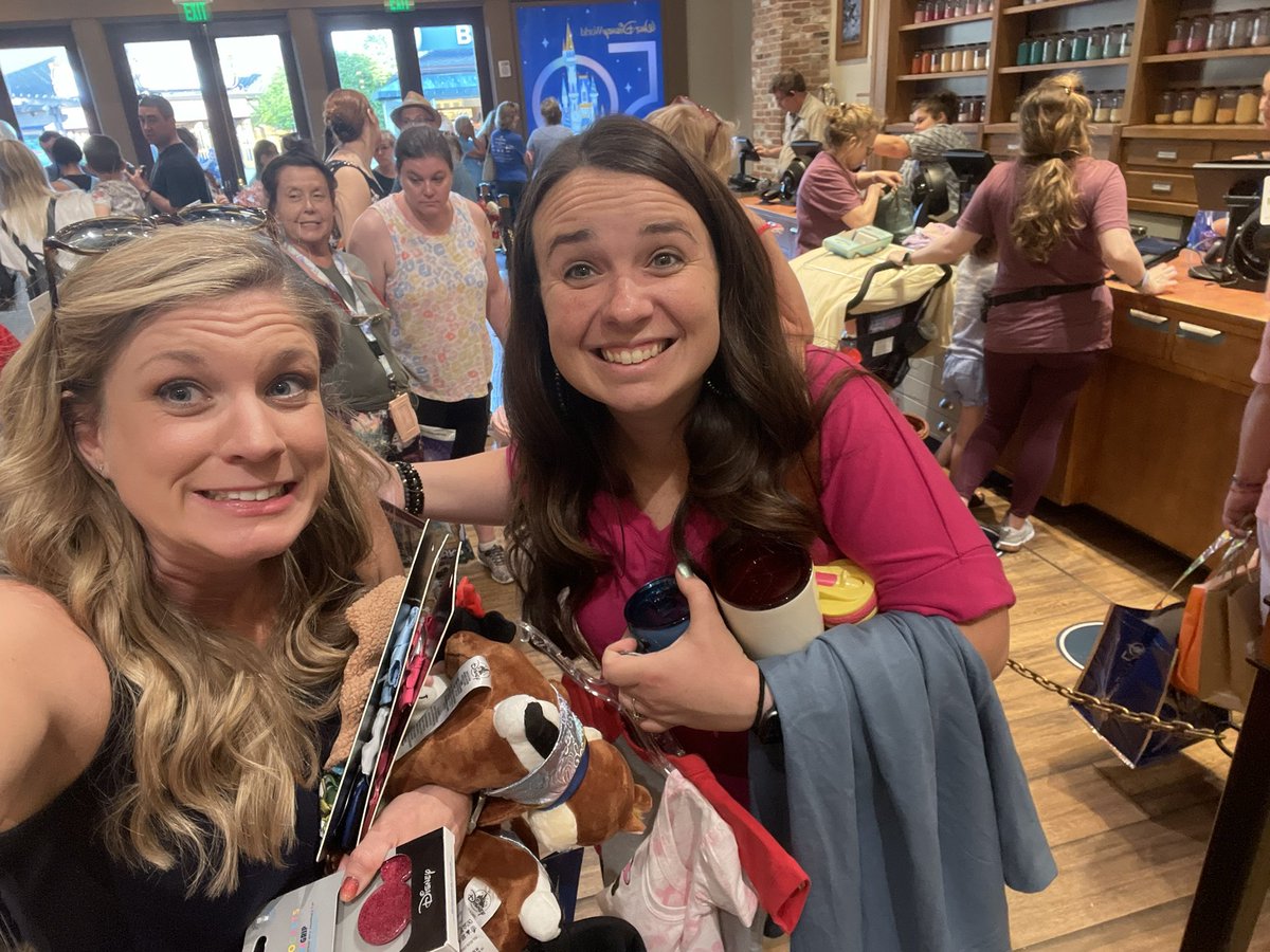 Mal_Russell's tweet photo. I got to talk about teaching math, middles, and data the same day as being here. It’s Heaven. #AMLE22 https://t.co/p3RYB9SENm