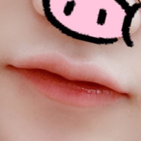 YouuOxO's tweet photo. 去年买的口红，今年看也还是很好看嘛～

#cute #可愛いと思ったらRT #可爱萝莉 #可愛い #萝莉 #女S #女高 #萌妹 https://t.co/ttt1O4W2xC