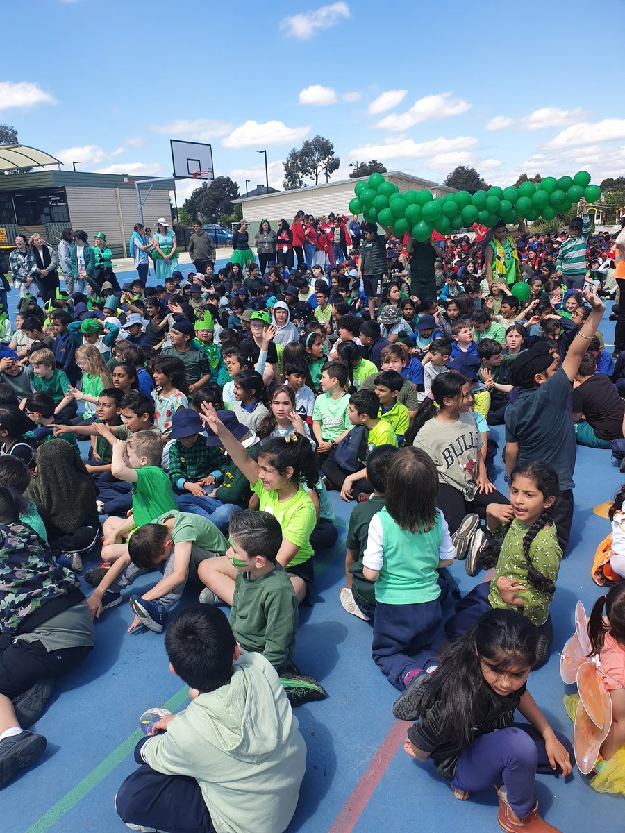 MrHamptonACPS's tweet photo. House pride at @AitkenCreekPS https://t.co/gyUmJrgt9V