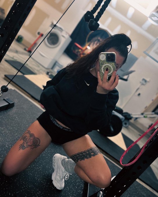 Late night gym sessions , trying to grow this thangggg 😈😈💦💦 https://t.co/dMAKqqlSHC<a href="/tag/halloween"class="tags"><span>#halloween</span></a>