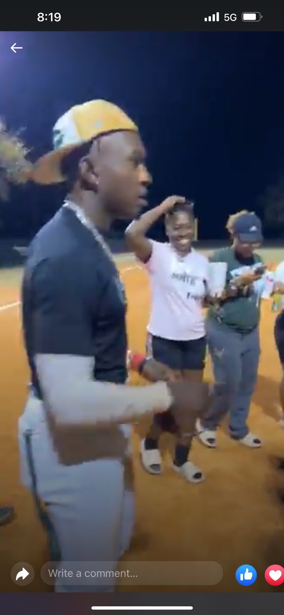MauriceLLawson's tweet photo. A few pics from last night’s FCA kickball huddle! ⁦@MVSUDevilSports⁩ ⁦@MVSUDEVILS⁩ ⁦@MVSUCompliance⁩ ⁦@FcaMvsu⁩ ⁦@MVSUTrack_Field⁩ ⁦@MvsuWBB⁩ ⁦@MvsuSoftball⁩ https://t.co/eeHEJ8Ytem
