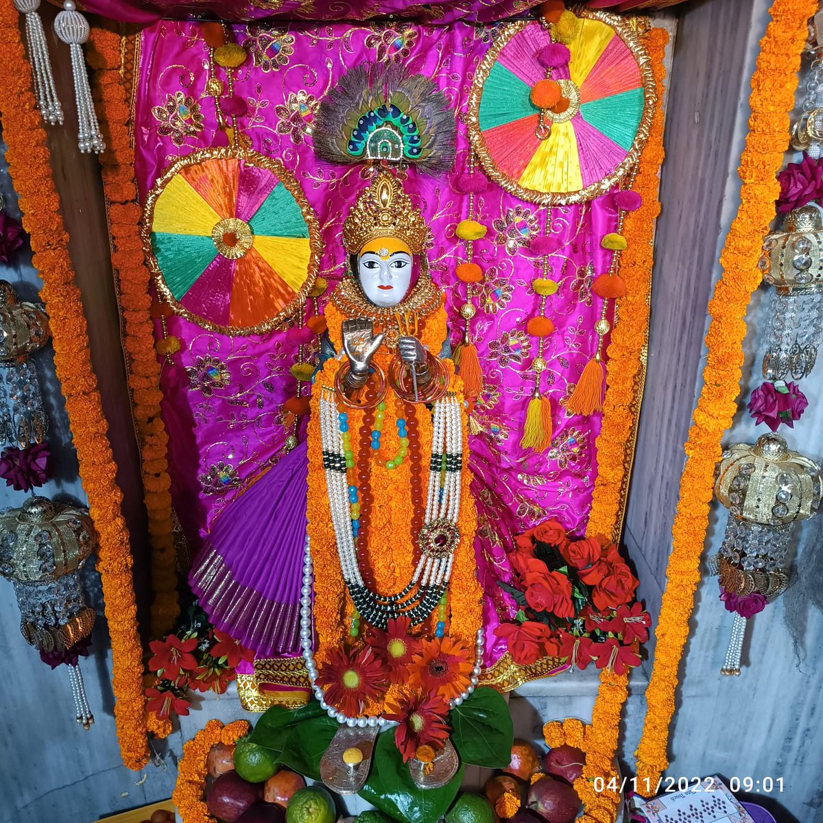 जय माता दी
आदि शक्ति माँ झण्डेवाली देवी जी के आज 04 नवम्बर 2022, शुक्रवार प्रातः काल 9:00 बजे के श्रृंगार दर्शन.🙏🏻🙏🏻🙏🏻#TulsiVivah #tulsivivaah #devuthaniekadashi