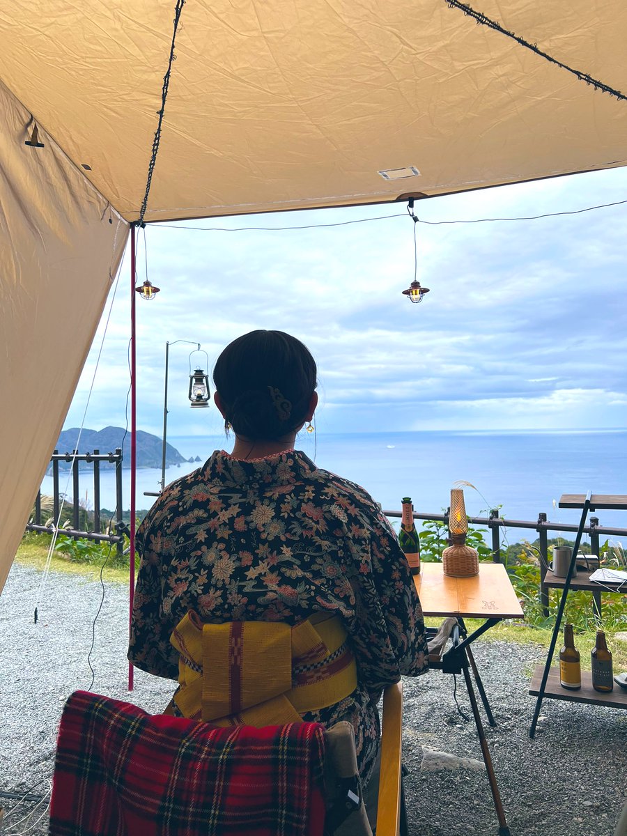 ayn_camp's tweet photo. 先日の #絶景キャンプ 🏕
いつものことですが、絶景🌊とお酒🥂🍺で時間が溶けて、あっという間😇でした。
#着物キャンプ
#お着物deソロキャンプ
#ヴィガス2 #Vigas2
#南伊豆夕日ヶ丘キャンプ場
#G6サイト #天守閣サイト https://t.co/98ngiiEwmr