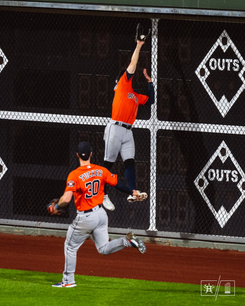 astros's tweet photo. THIS IS CHAS'S HOUSE NOW. https://t.co/3oXlwLaPoP