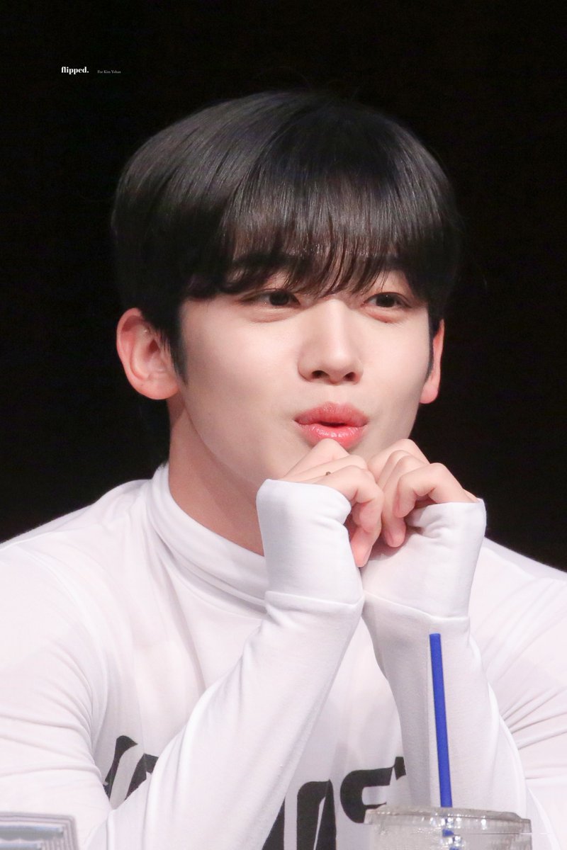 flipped_yh's tweet photo. 221027 ktown4u 

하… 너무 예뻐🐰🫧

#위아이 #WEi #김요한 #KIMYOHAN https://t.co/Jv9my28zdt