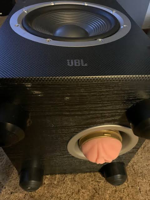 istaylackin's tweet image. listening isn’t enough i need to FEEL it