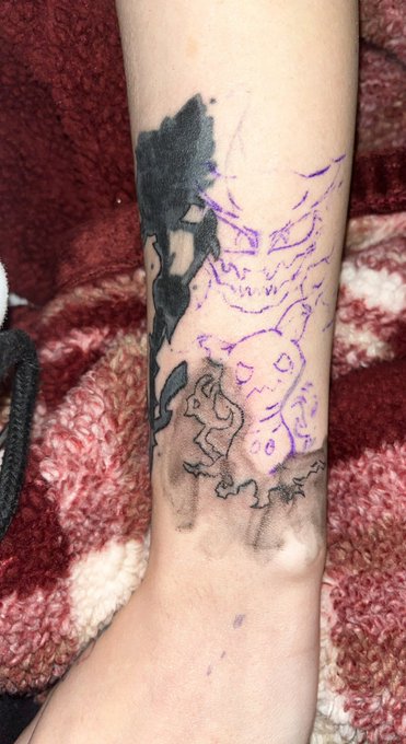 Mimikyu 😍😍😍 https://t.co/EoYiC0lOId