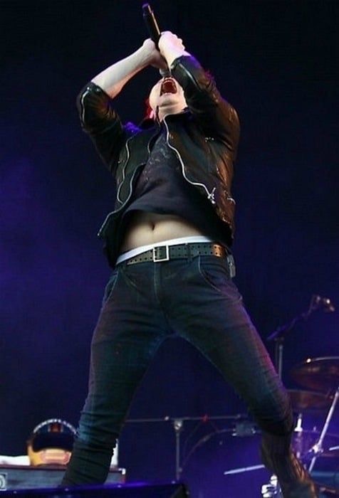 everyhourgerard's tweet image. 