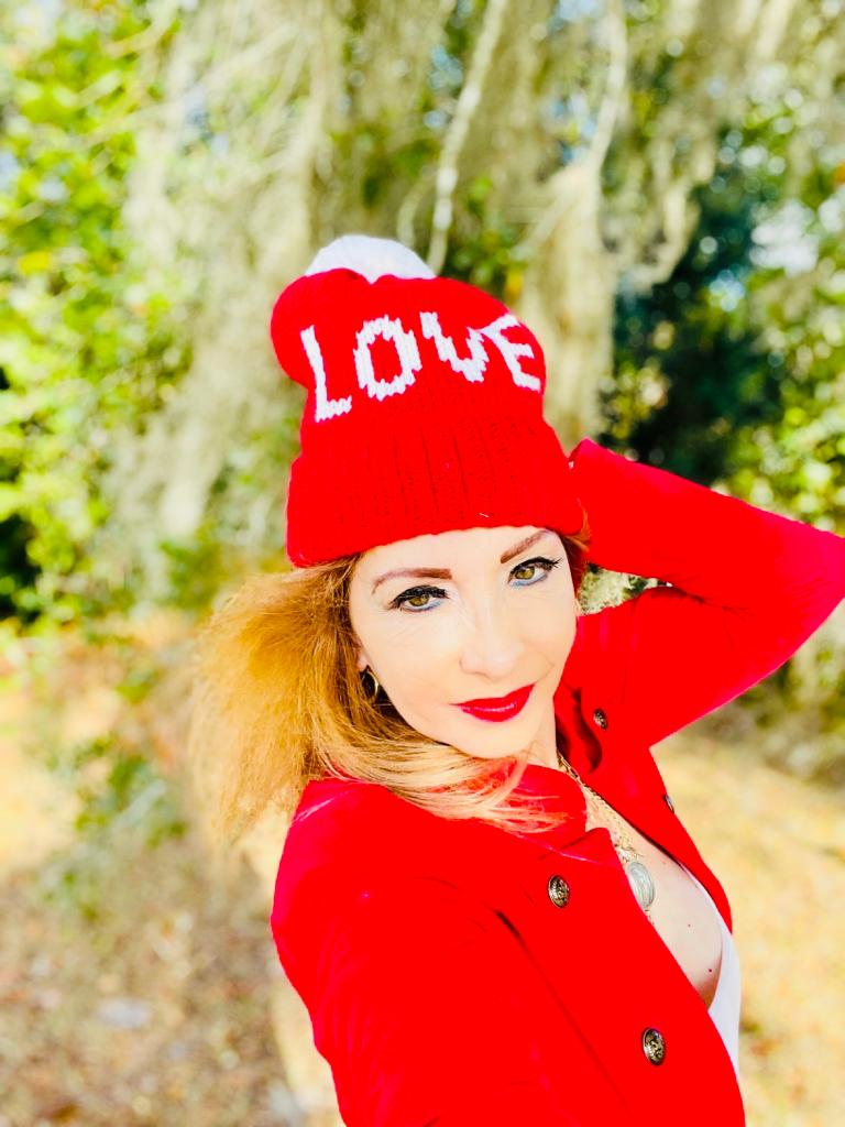 aleva000's tweet photo. Congratulations! well done @HelenaDelPilar! It's there Your new song #aHolyNight Amazing and very beautiful
Listen, enjoy, #RT, add to #playlist
https://t.co/wK8XmZyu4X
Listen also to spoken message from #HelenaDelPilar
https://t.co/KNxF6LdwME
photo courtesy @helenadpfollwUS https://t.co/hrkQzXLQL9