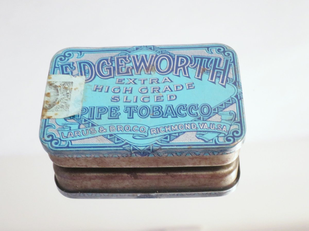 VintageHome11's tweet photo. Turquoise Edgeworth Pipe Tobacco Tin, Vintage Diorama Tin Box, MCM Farmhouse Decor https://t.co/SZfJHYnfy4 #BuyonSocial #ShopSmall22 #MCMHolidays #StorageTin https://t.co/mKRb9Ids85