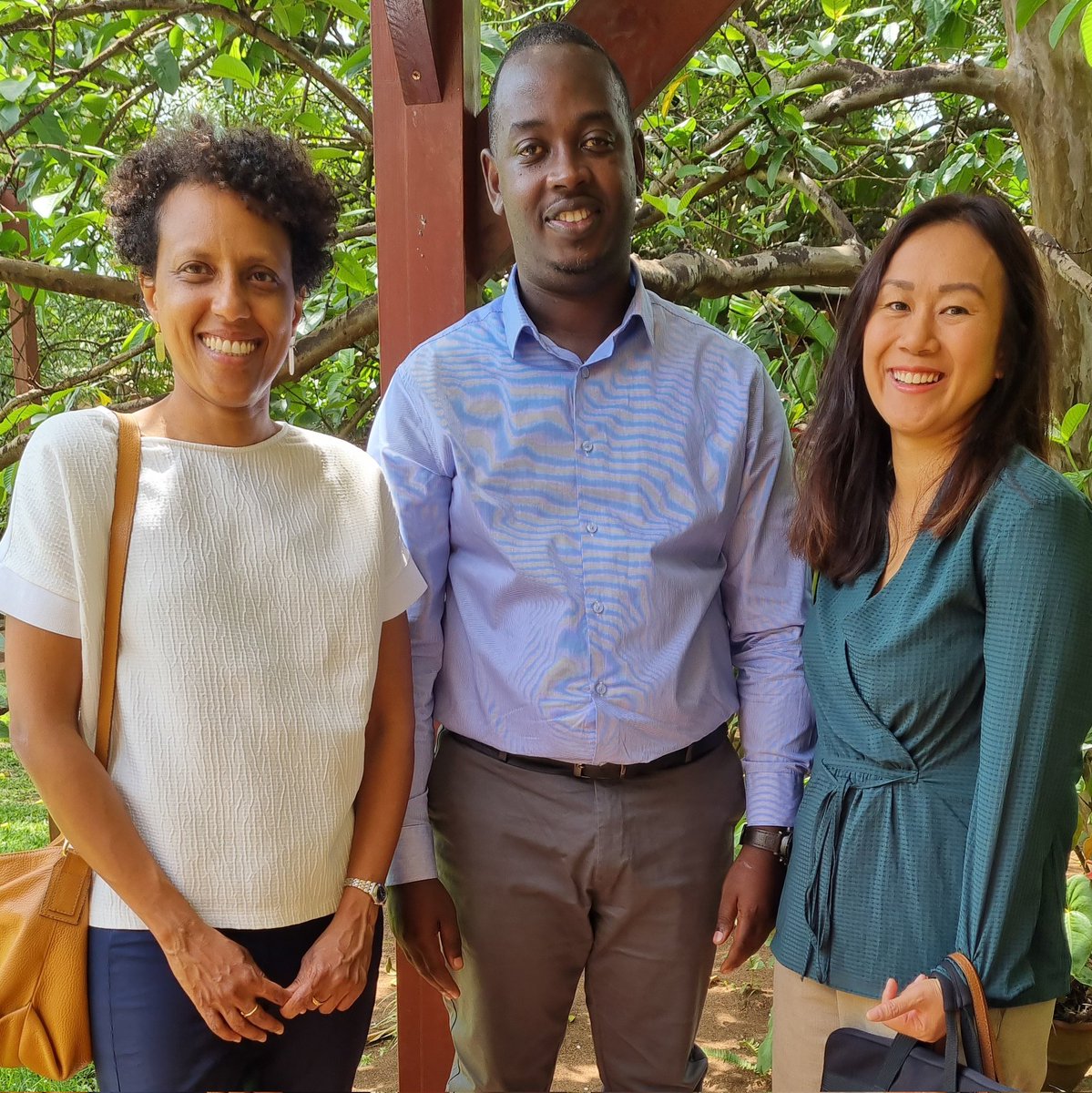 MichelleKristy_'s tweet photo. After 2 years, so pleased to finally meet key stakeholders of @EIF4LDCs funded @ITCnews #SheTrades Rwanda project discussing our successful collaboration &amp; exploring areas to multiply impact for women in trade. Thank you PS @RNiwenshuti1 @RwandaTrade and @JeanneFM1 @PSF_Rwanda https://t.co/kqWMe02lIE