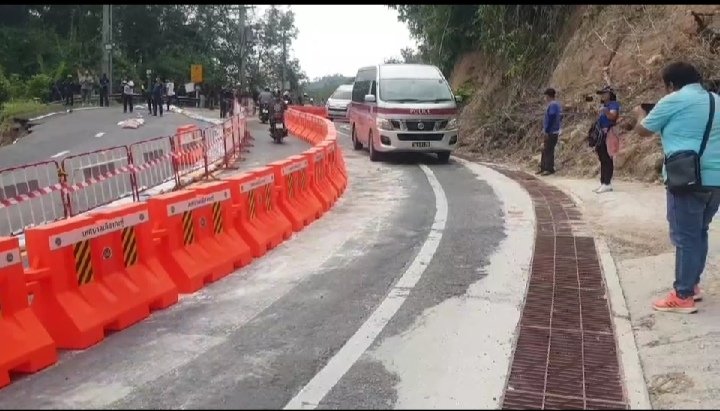 pleunpit_Ch9's tweet image. ภูเก็ตทดสอบรถยนต์ลงเขาป่าตองวันแรก
จ.ภูเก็ตและเทศบาลเมืองกะทู้ทดสอบให้รถยนต์ 4 ล้อเล็กขับผ่านทางลงเขาป่าตองเป็นวันแรกหลังปิดการจราจรมานานนับสัปดาห์จากผลกระทบถนนป่าตองกะทู้ทรุดตัว โดยจะเริ่มเปิดให้ประชาชนขับผ่านได้ใน 13:00 น วันนี้​ @TNAMCOT