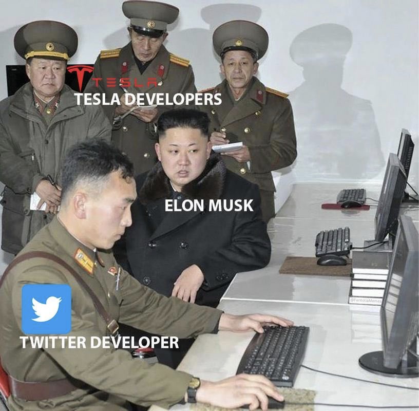 technoid4u's tweet photo. @Twitter HQ today with #ChiefTwit

@elonmusk.. I have a button ☢ https://t.co/CBlfiIsI1u
