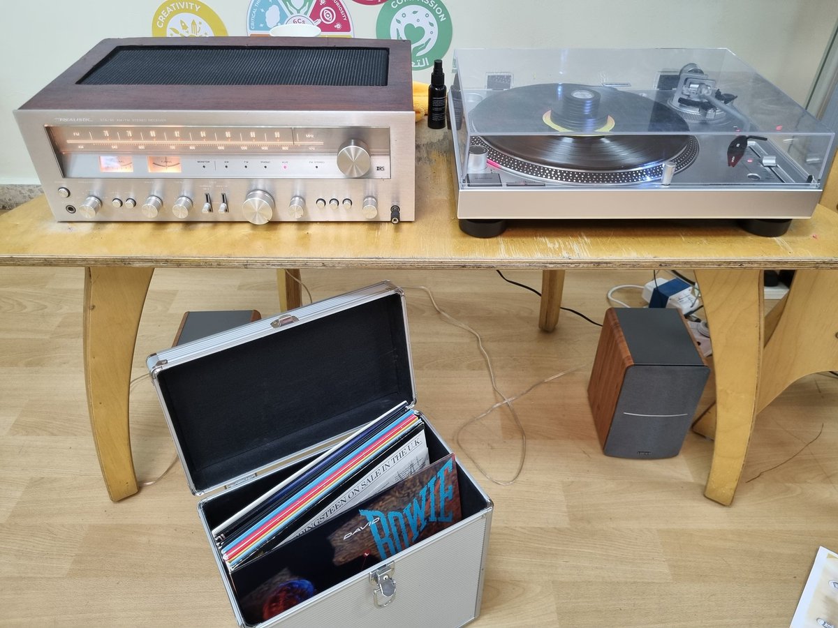 DESSyear2's tweet photo. We're having so much fun in #DESSYear2Blue today. Learning all about the 1980s #subbuteo #CDPlayers #TapeCassettes #VinylRecords https://t.co/aNBei30Vnq