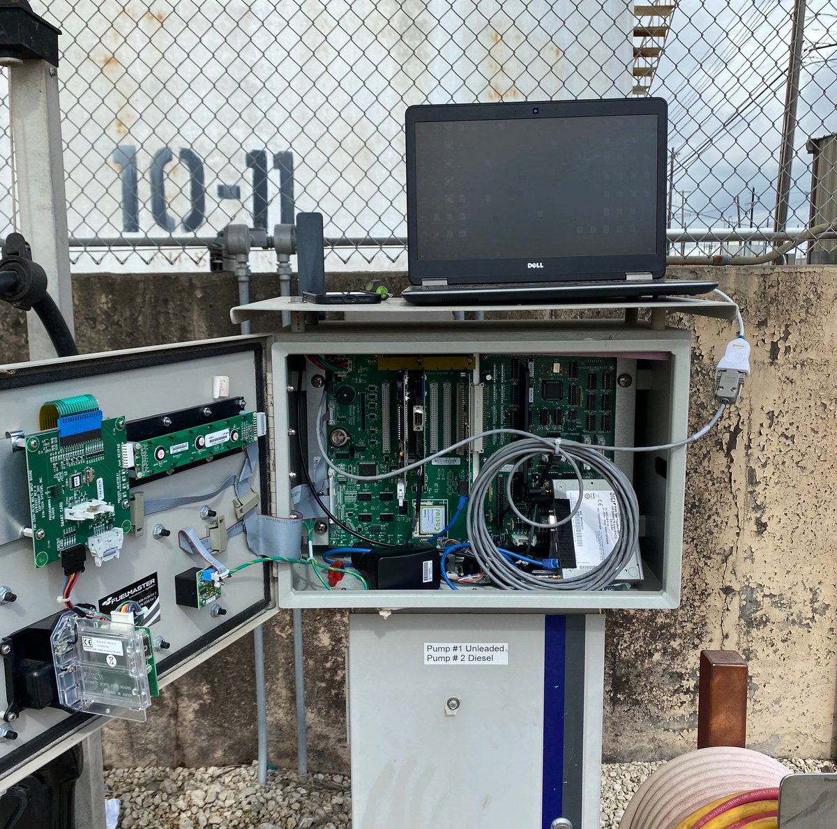 D_H_United's tweet photo. Need service for your fleet fuel management system? We can help! Our team works on and supports several different types of systems. Contact us for 24/7/365 service. #dhunited #fleetmanagement #service https://t.co/4HZEKGh6pa